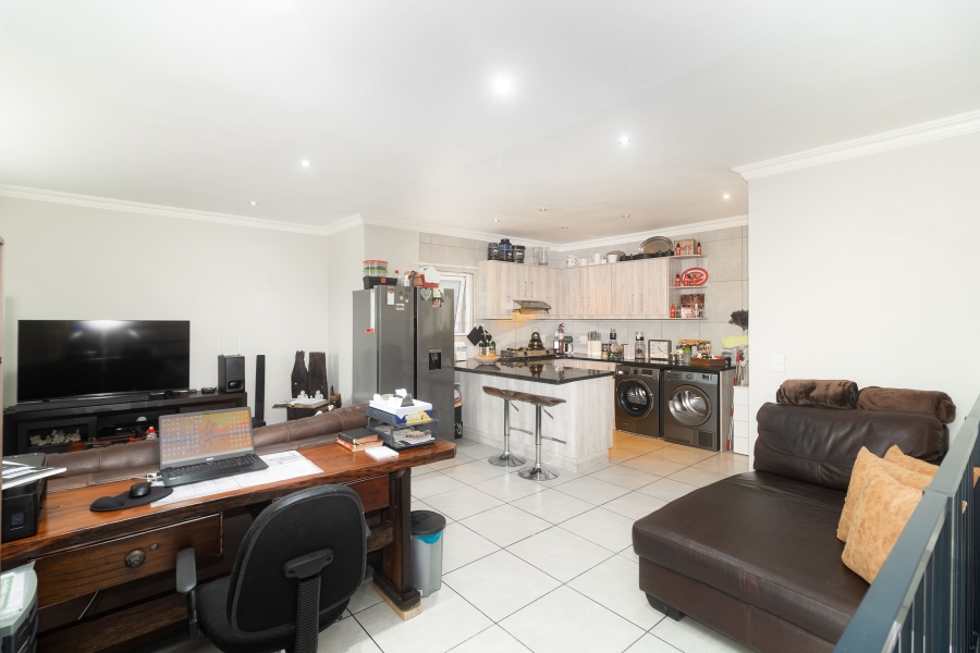 3 Bedroom Property for Sale in Protea Heights Western Cape